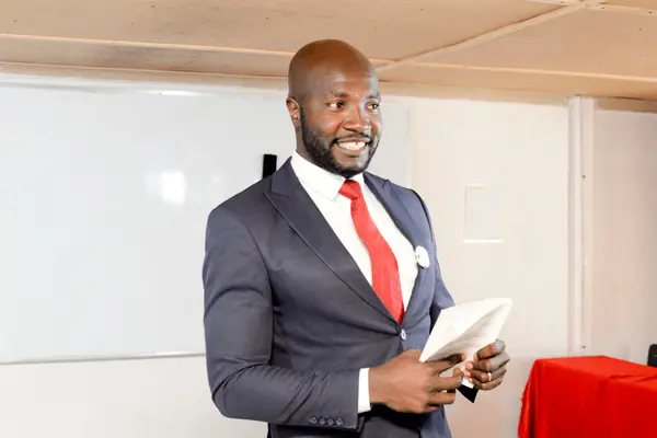 “Hello? Is Anybody There?” – Why Delayed Replies Are Killing Your Sales in Africa