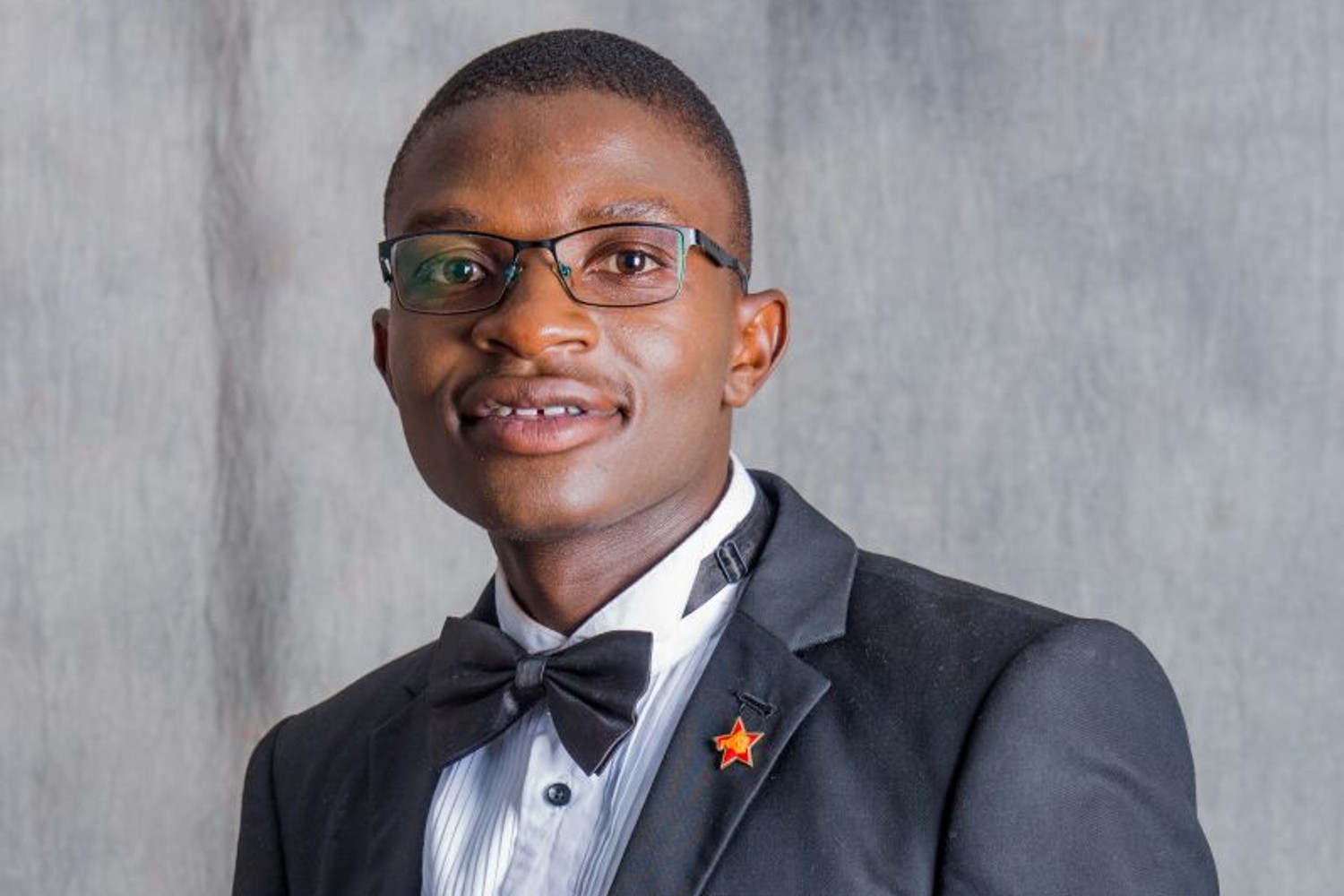 OLLAH 7 vs TRADITIONAL MEDIA: HOW ONE MAN OUTRAN RADIO & TV