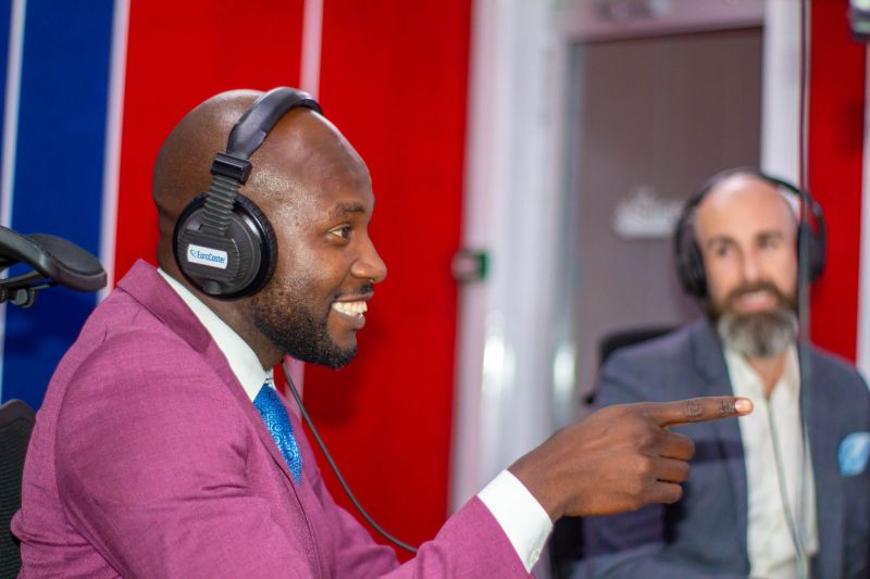  The Power of Minimalistic Social Media Content Creation.