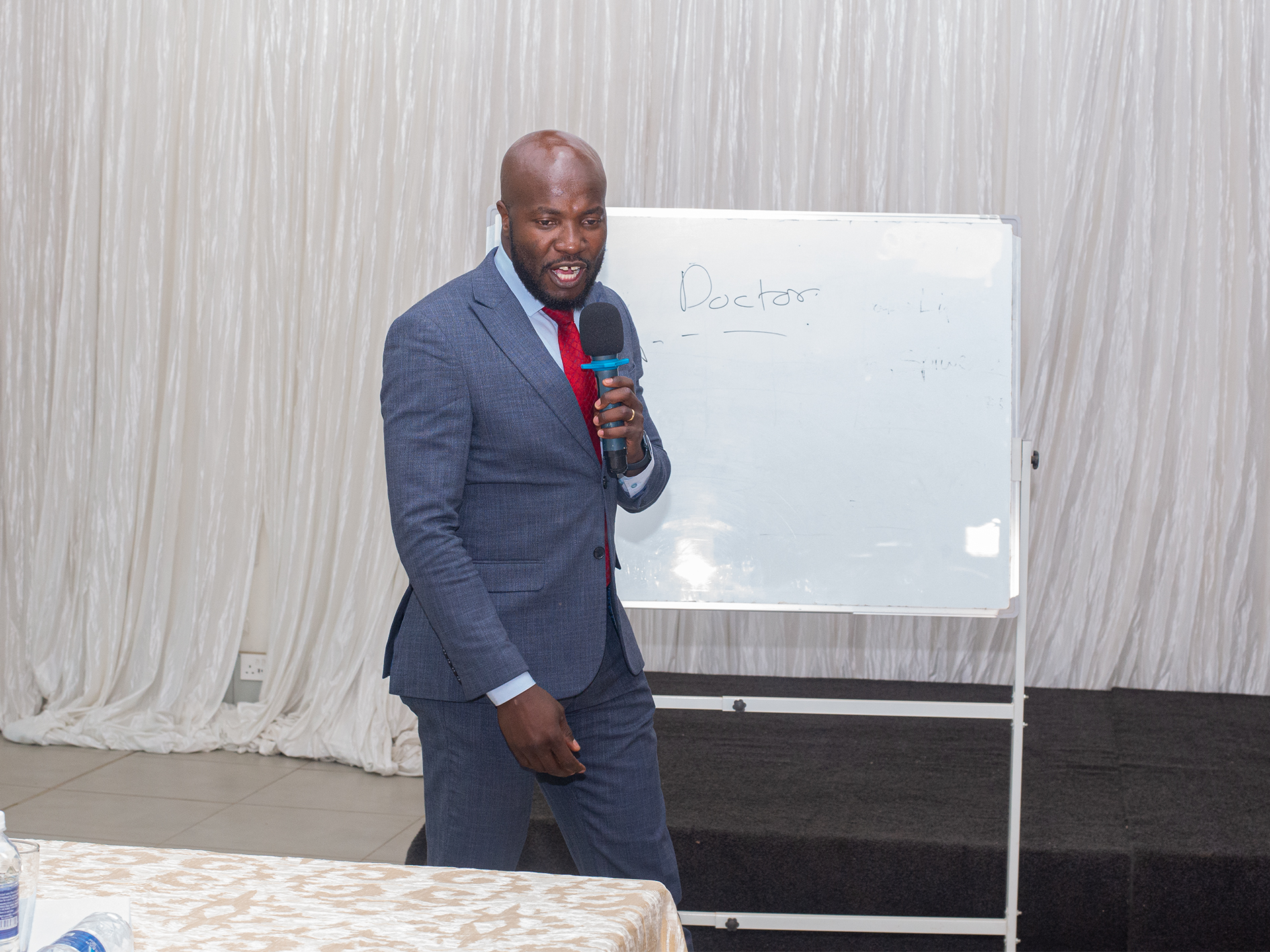 Why Badmouthing Your Competitor Makes You Look Like a Jealous Ex